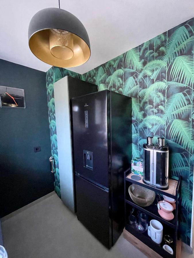 Appartement De Caractere Avec Jacuzzi Frejus Exterior photo